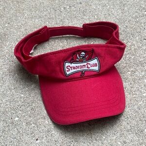 🏴‍☠️ Tampa Bay Buccaneers 2002 Stadium Club Member Visor